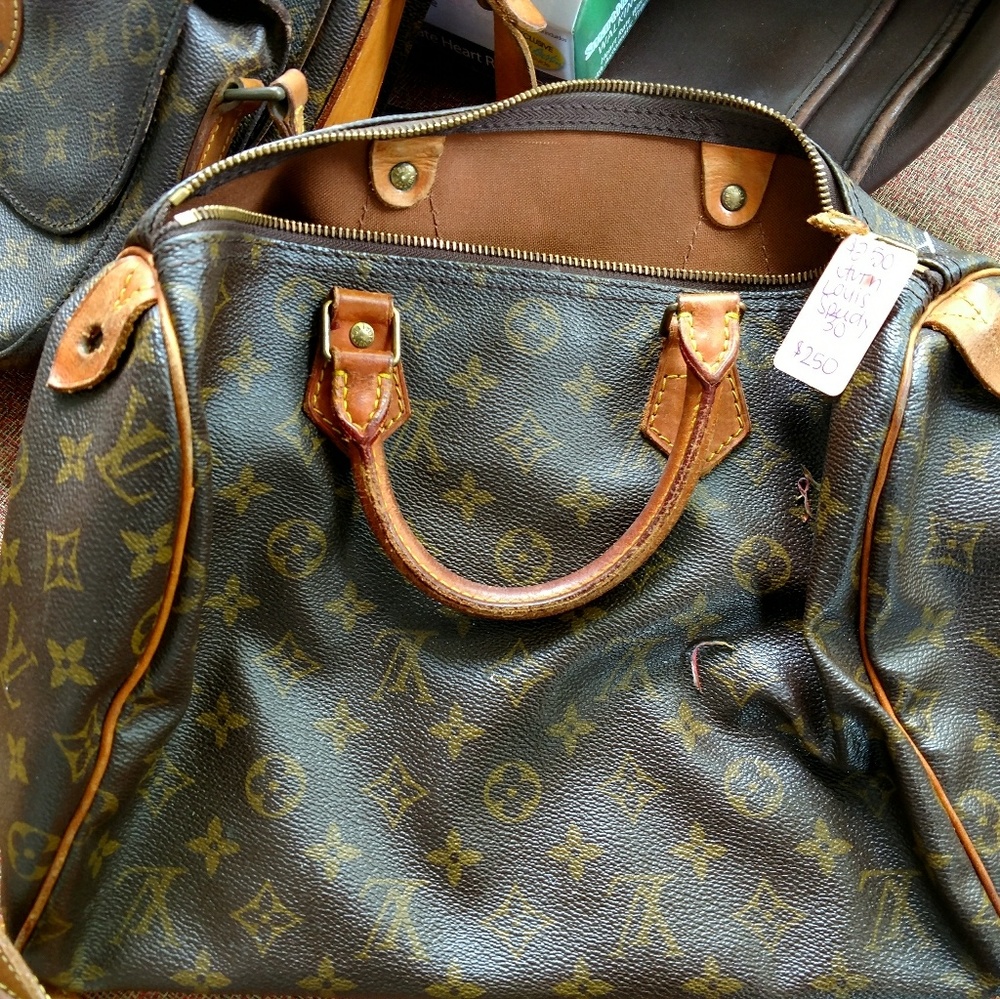 Louis Vuitton speedy 30